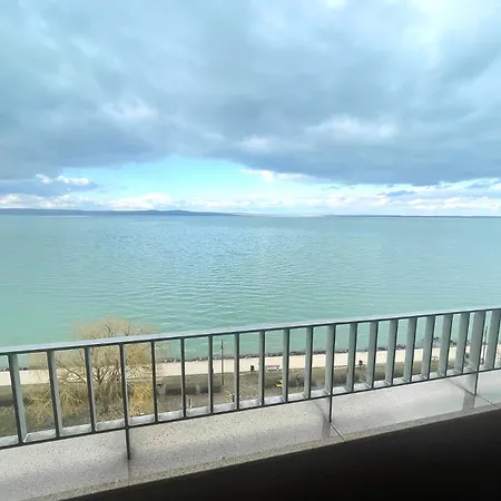 Club218 Apartmán Siófok