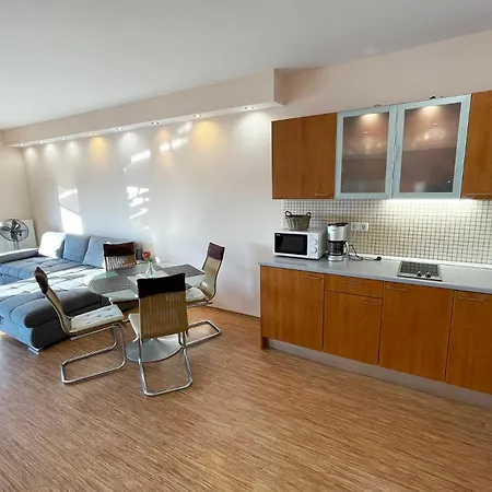 Club218 Apartment