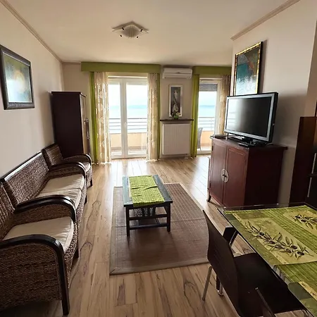 Club218 Apartment *