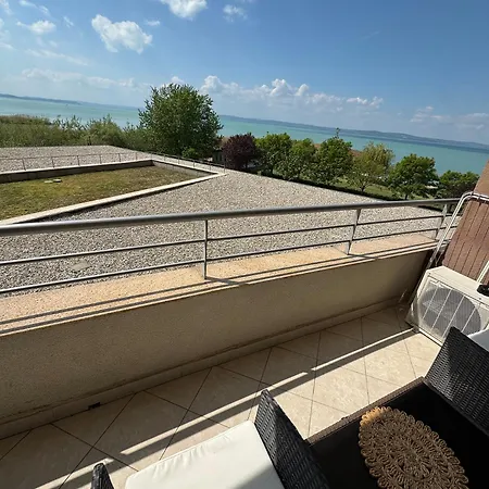 Club218 Apartmán Siófok