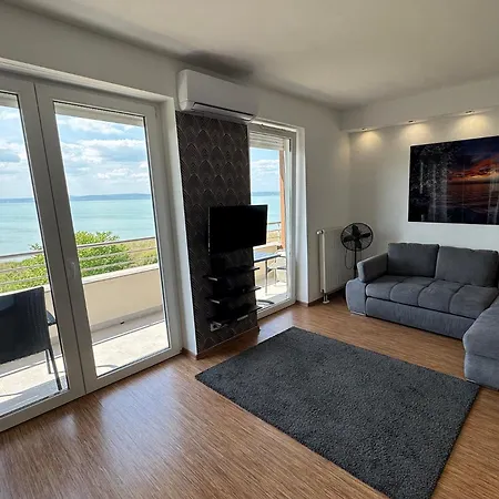 Apartment Club218 Siofok