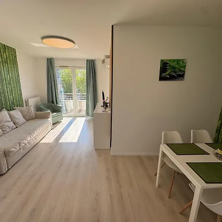 Apartment Club218 *
