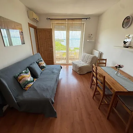 Apartament Club218