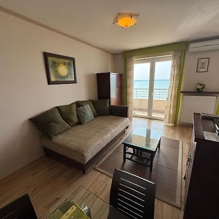 Apartament Club218